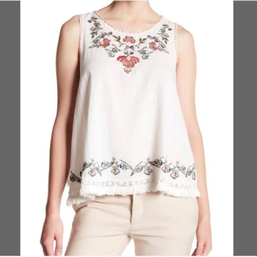 Max Studio Small White Embroidered Sleeveless Boho Top with Tassel tie